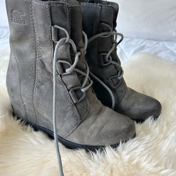 Sorel Shoes - Sorel Gray Lace Up Boots